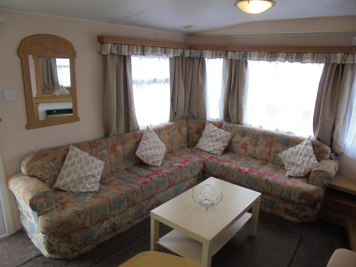 8 Berth On Coastfields Hotel Инголдмелс Екстериор снимка