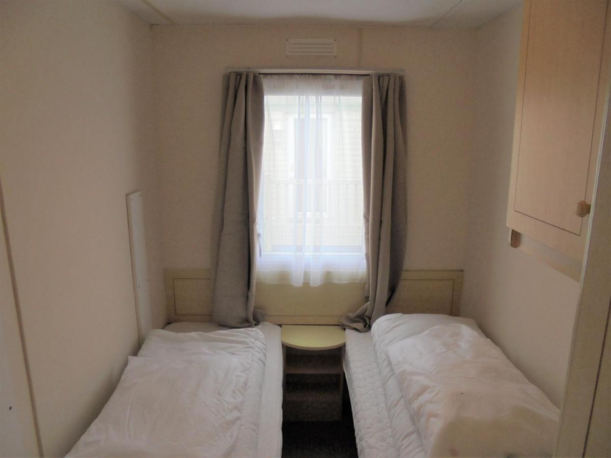 8 Berth On Coastfields Hotel Инголдмелс Екстериор снимка